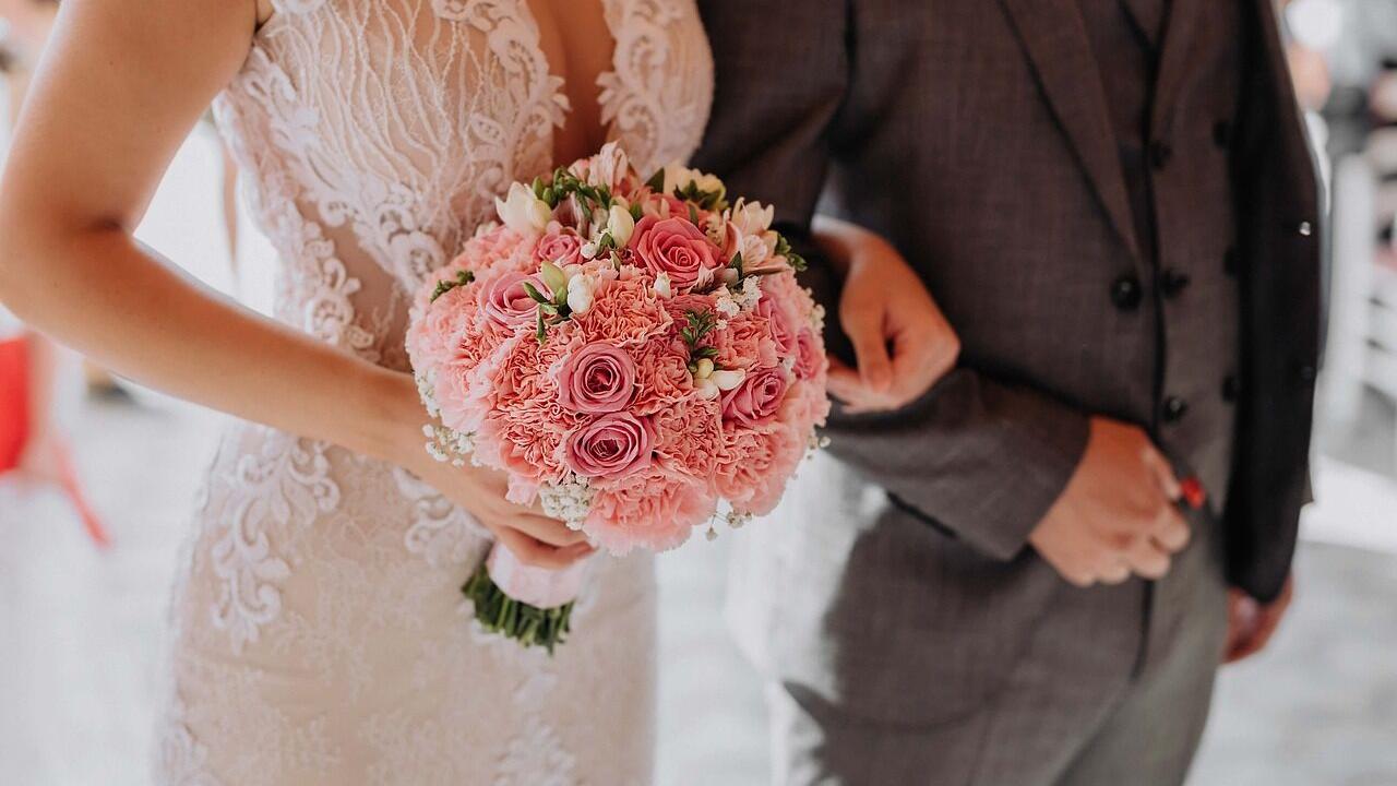 The Bridal Dress Hunt, Tips and Tricks for Finding ‘The One'